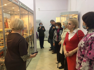 Экскурсия по залам Отдела краеведения Центральной библиотеки